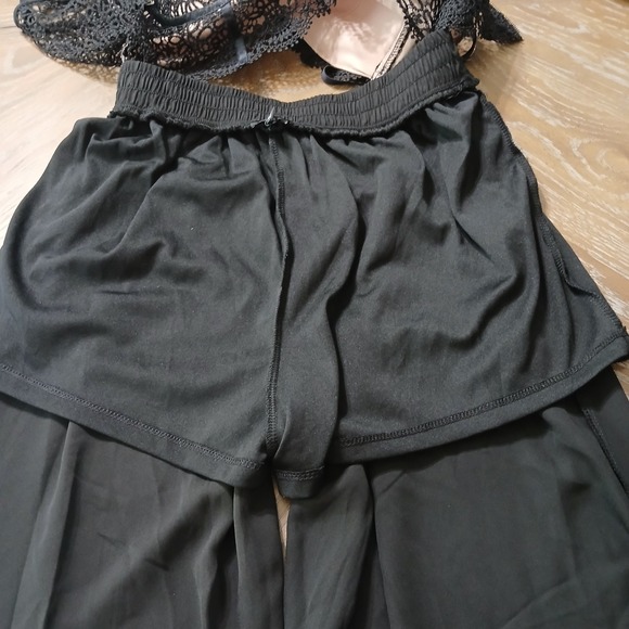 Blashe Jumpsuit Black Sz S Lace Cut Out Wide Leg Lined Adjustable Straps - Picture 8 of 13